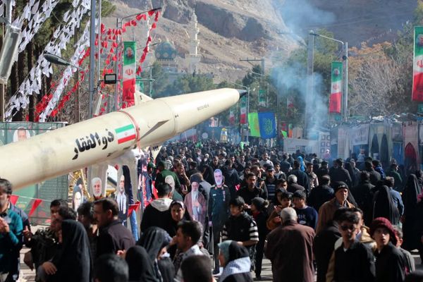 بزرگترین بدرقه تاریخ در ششمین سالگرد