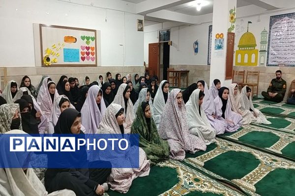 جلسه بصیرتی  در آموزشگاه شهید مجید دهنوی