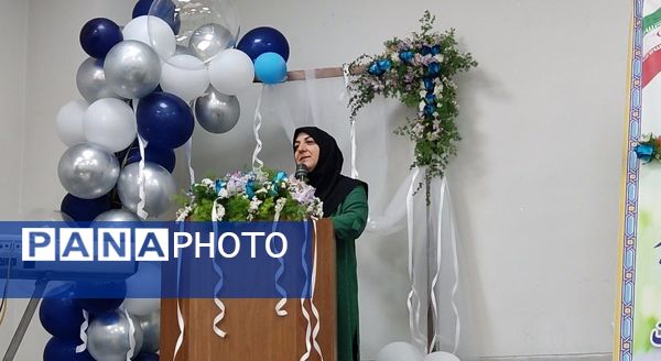  جشن جوانه ها در دبیرستان رحمت ناحیه ۲ اصفهان 