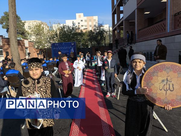 افتتاح هنرستان شهید یاریجانی با حضور یومیکو ایشیکاوا، نماینده سازمان ملل متحد