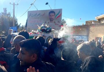 وداع باشکوه با پیکر مطهر شهید والامقام رحیم مجیدی مهر در یاسوج