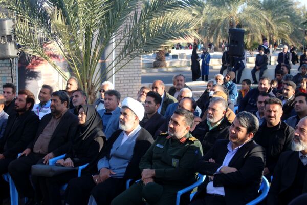 مثل نخل‌هایمان استوار ماندیم 