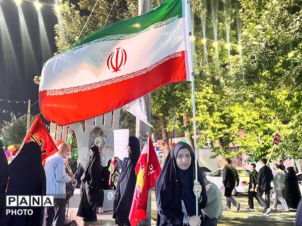 حضور باشکوه مردم کرج در در صدو سی وسومین شب از اجتماعات مردمی 