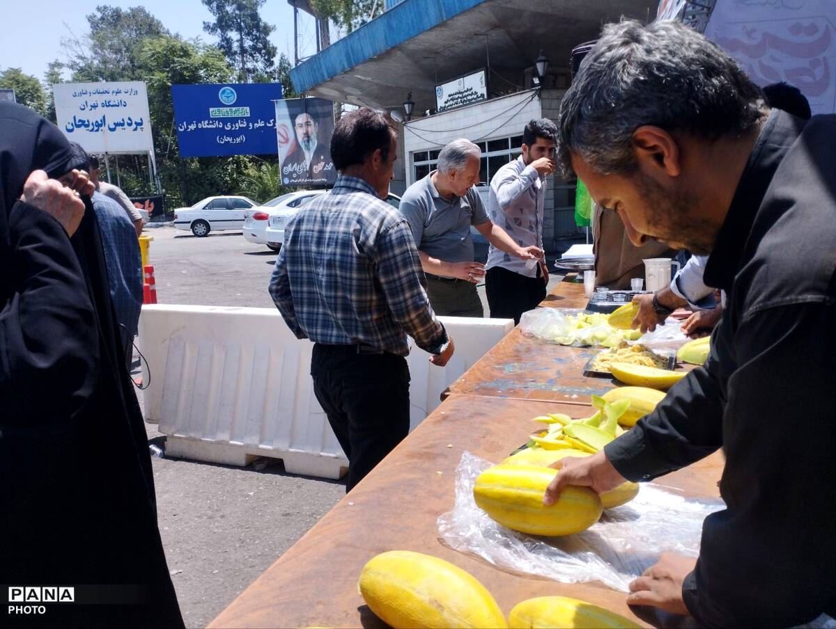به شوقِ راهِ عشق، دل از جهان بریدیم ، به نامِ رهبر و شهدا، رهِ وفا گزیدیم