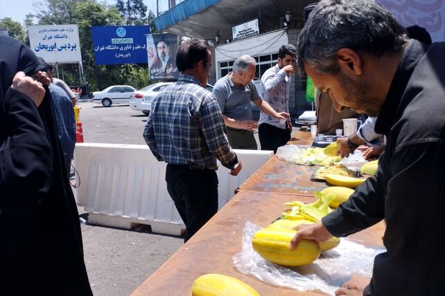به شوقِ راهِ عشق، دل از جهان بریدیم ، به نامِ رهبر و شهدا، رهِ وفا گزیدیم