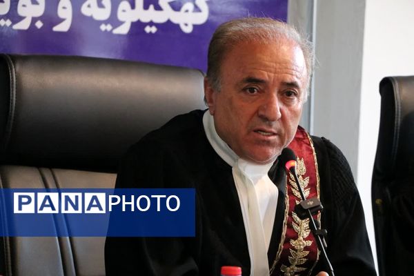 نشست خبری هیأت مدیره کانون وکلای دادگستری فارس و کهگیلویه بویر احمد با اصحاب رسانه