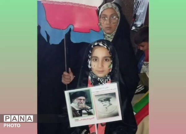 موشک‌های مقاومت  در دست دختران لالجین