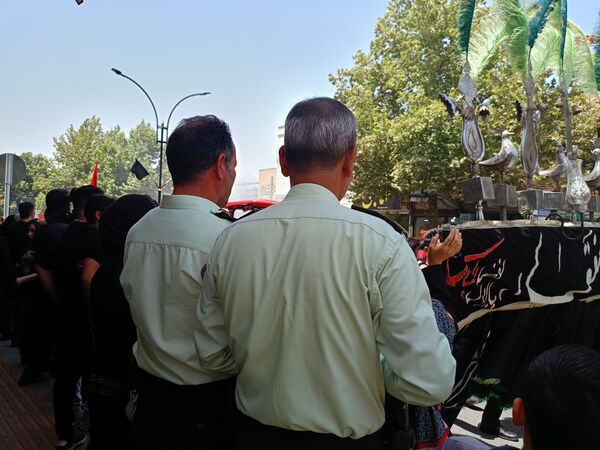 فرشتگانی که مهربانانه خدمت می‌کنند 