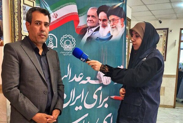 جشن شکوفه ها در دبستان شهید رضا نایب ناحیه۴ مشهد