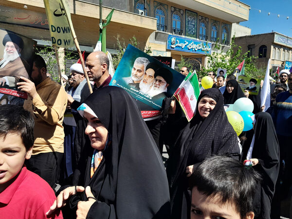 راهپیمایی روز قدس همراه با تشییع پیکر شهید صداقت در قم