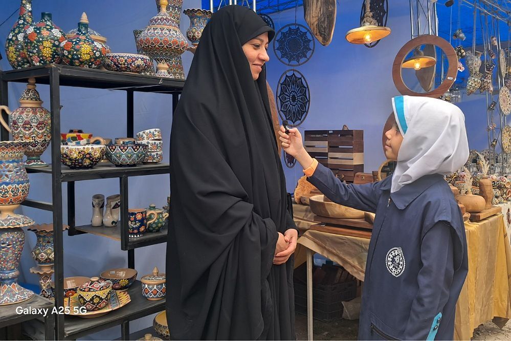 نمایشگاه نوروزی صنایع دستی کرمانشاه، میزبان هنرهای دست‌ساز ایرانی در طاق بستان است