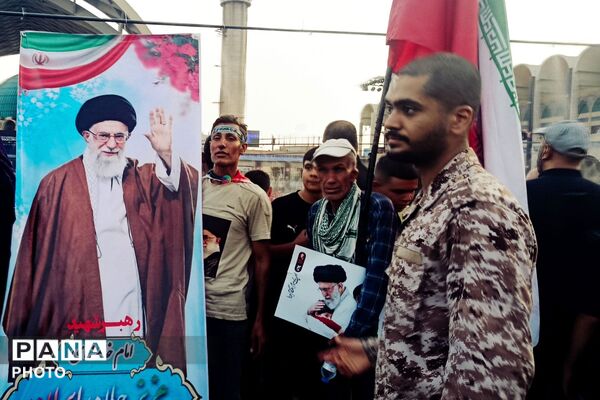 خروش اشک و حماسه در میعادگاه تهران