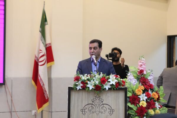 آیین کلنگ‌زنی ۱۶ مدرسه خیرساز در کاشان؛ مشارکت مردمی، حمایت دولتی