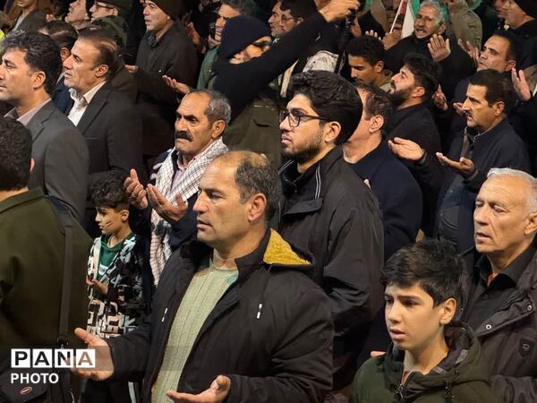 تداوم تجمعات شبانه مردمی در خونخواهی شهید امت و آئین شبی با پیکر شهدا