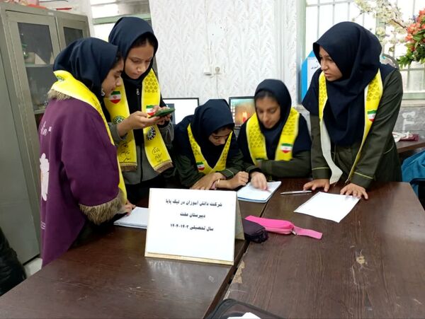 برگزاری لیگ پایا در دبیرستان عفت
