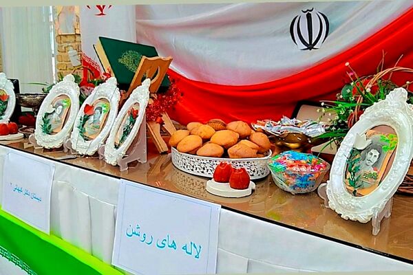 مراسم «لاله‌های روشن» در دبستان دکتر کیهانی 
