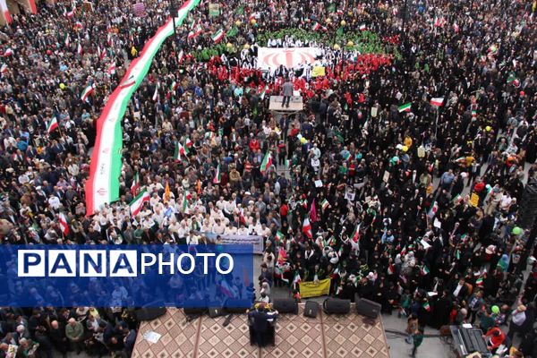 مردم غیرتمند یزد بار دیگر صحنه‌ای از همبستگی ملی را رقم زدند