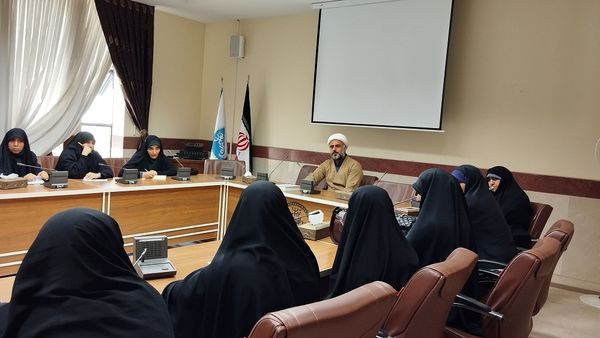 برگزاری دوره توانمندسازی ائمه جماعت مدارس استان البرز