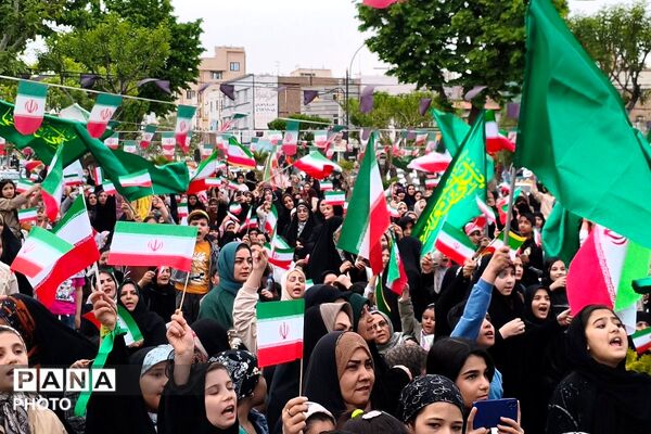 همایش مادر و دختری جان فدا در بهارستان دو
