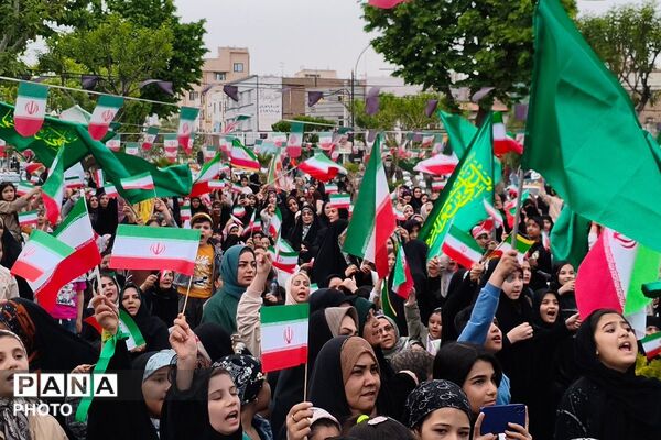 همایش مادر و دختری جان فدا در بهارستان دو