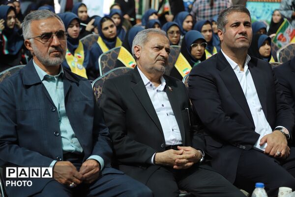 جشن شکوفه ها با حضور وزیر آموزش و پرورش 