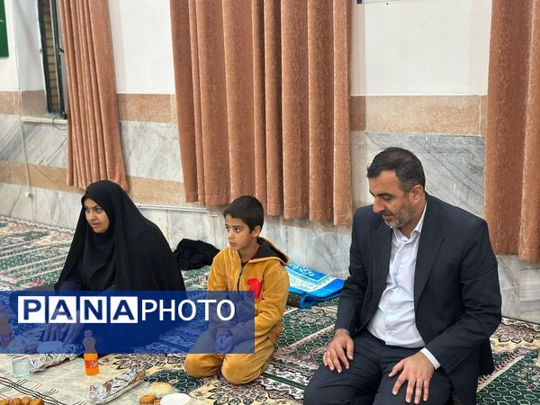 محفل انس با قرآن در دبستان دخترانه امید انقلاب بوشهر 