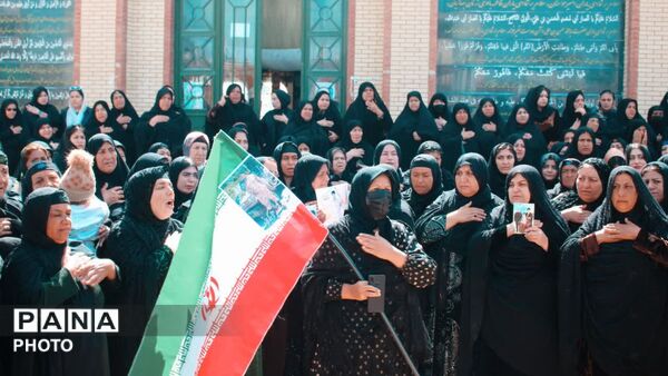 دیار آریوبرزن، پیکر فرزند دلیر خود را در آغوش گرفت