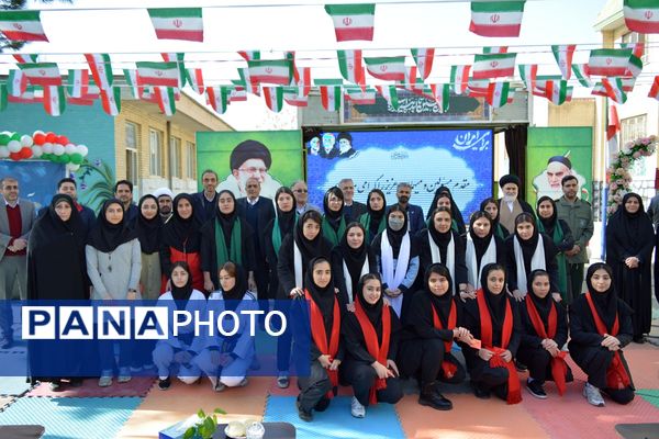 طنین زنگ انقلاب در بهارستان‌دو 