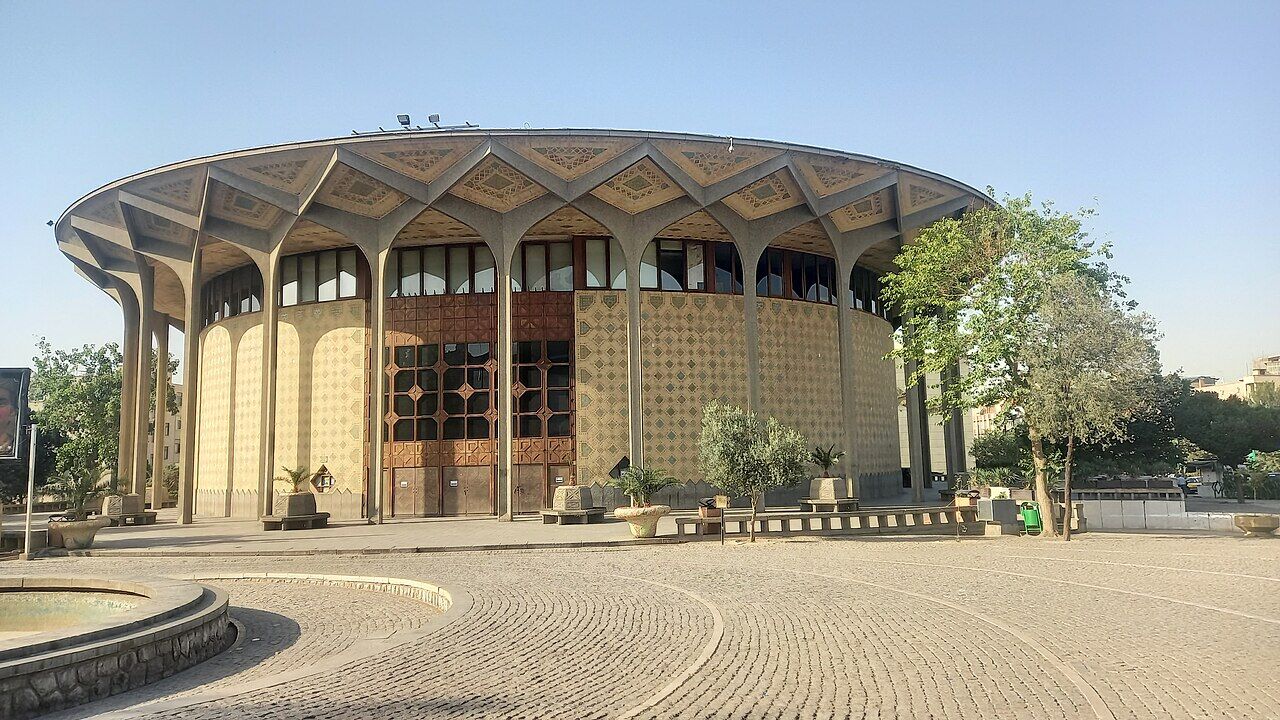 بیش از ۴۰ هزار تماشاگر به تماشای نمایش‌های تئاتر شهر و سنگلج نشست