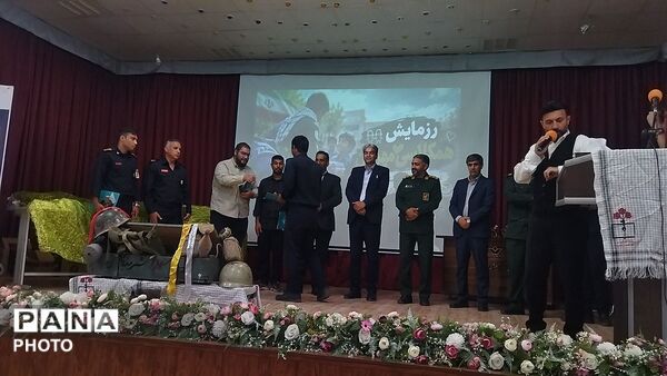همایش نوجوان مبارز در سالن مهر تابان نیشابور-۲