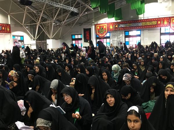 برپایی مراسم دعای عرفه در گلستان شهدای اصفهان