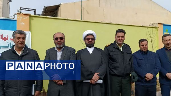 مراسم درخت‌کاری در زنجان