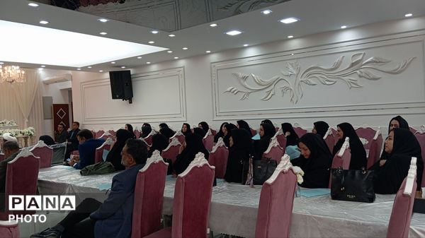 جلسه هماهنگی فرآیند ارزیابی و پایش جامع عملکرد مدارس مقطع متوسطه شهرستان کاشمر 