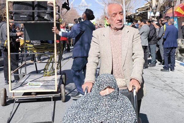 راهپیمایی ۲۲ بهمن در چهل و ششمین سالگرد پیروزی شکوهمند انقلاب اسلامی در شهرستان آباده