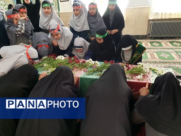 مراسم تشییع پیکر شهید گمنام در مدرسه علامه طباطبایی منطقه پردیس