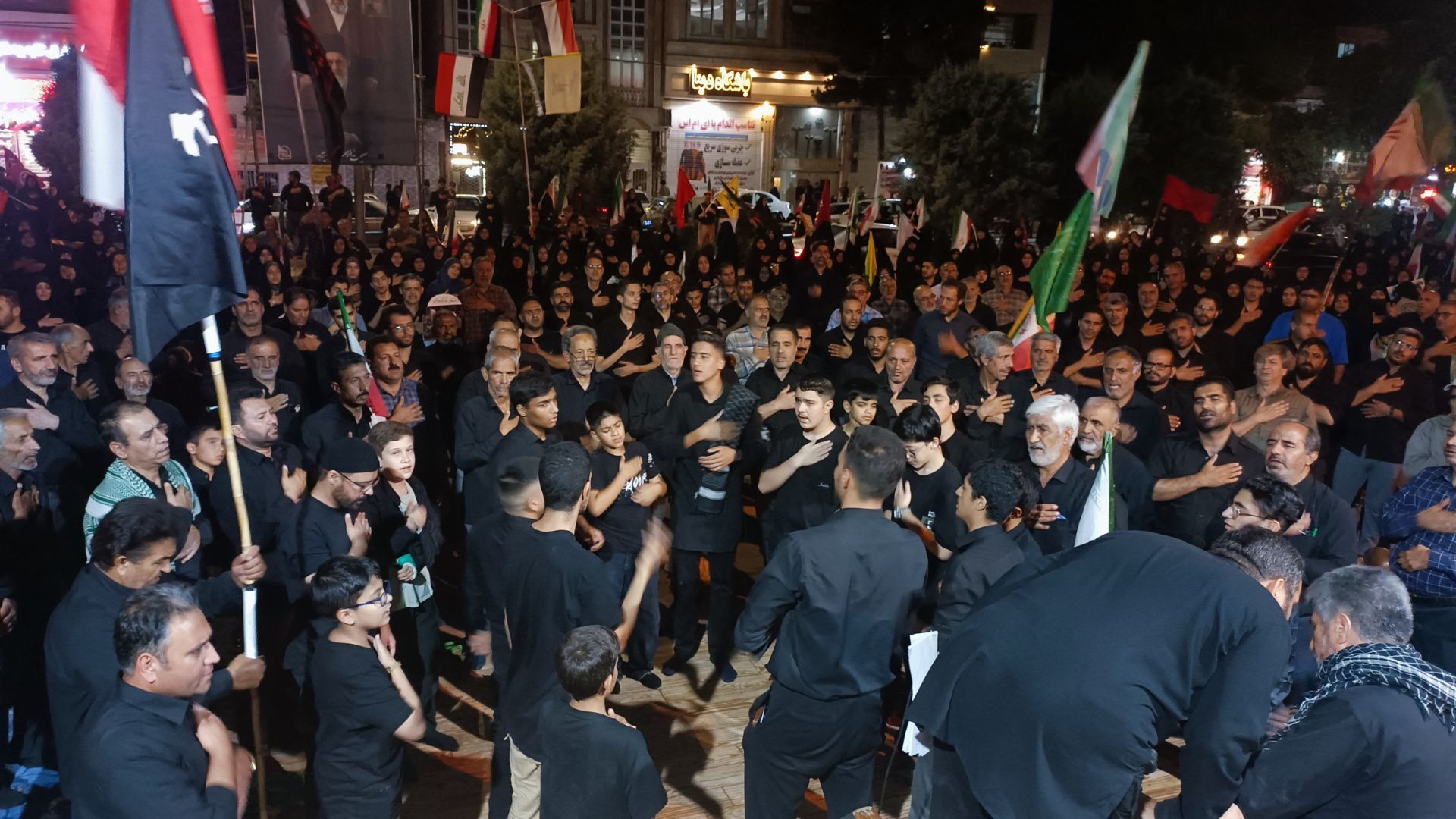 دل ها با یاد حسین در پیشگاه امام زمان(عج)