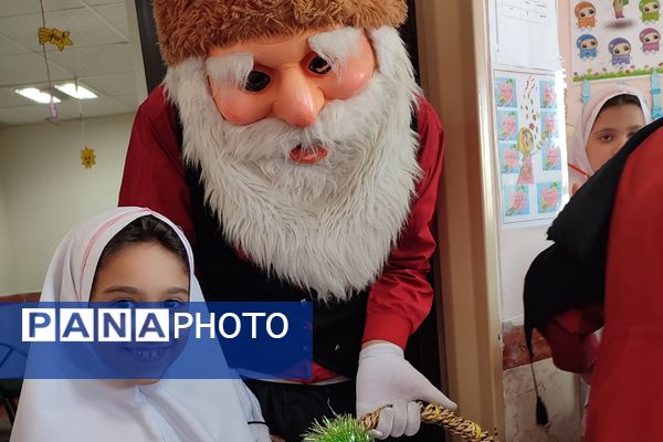 برگزاری جشنواره تخم مرغ به‌مناسبت روز جهانی کودک در ناحیه 2 شهرری 