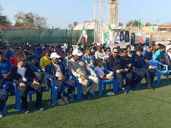 برگزاری مسابقات بادبانی و تورینگ در جزیره بوموسی