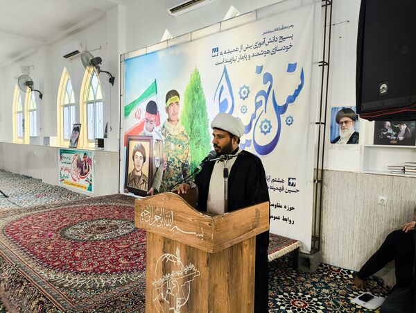حضور پرشور نسل آینده انقلاب در راهپیمایی ۱۳ آبان سندرک