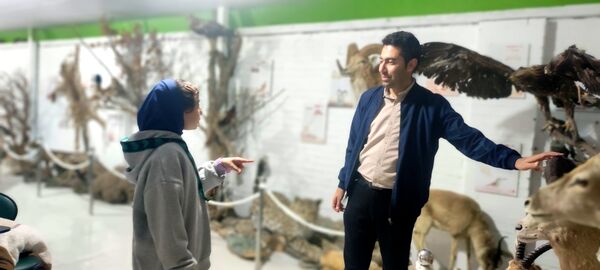 بازدید دانش‌آموزان مدرسه شهید خاقانی از موزه حیات وحش شیروان