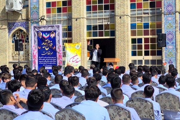 مراسم آغاز سال تحصیلی جدید در دبیرستان ماندگار شهید مدرس