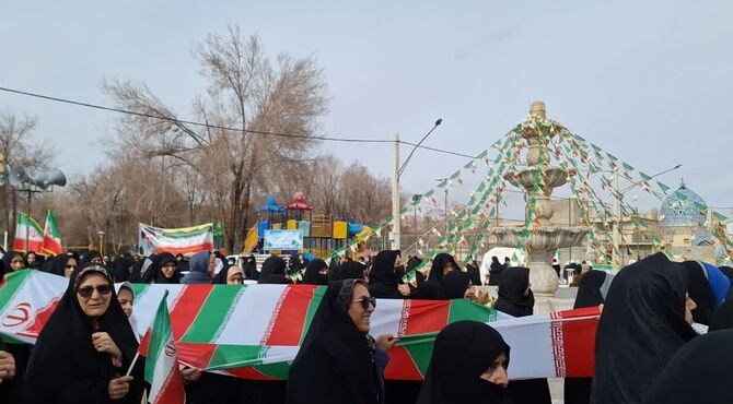مراسم با شکوه تشییع پیکر شهید پاسدار مهدی خوش اخلاق در میمه