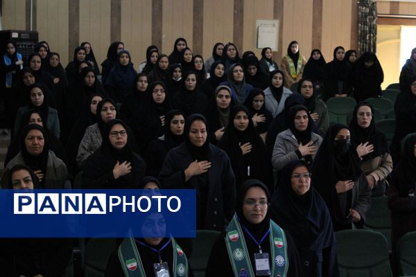 هم‌افزایی و رشد؛ نخستین روز دوره آموزش مربیان سازمان دانش‌آموزی سملقان