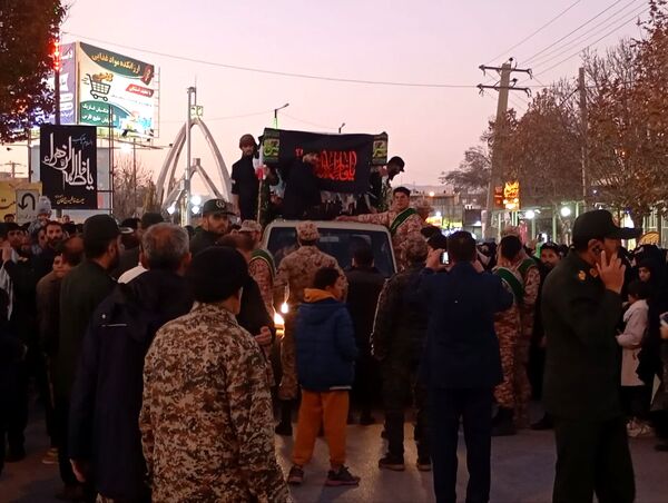 وداعی غم‌انگیز با شهید گمنام در نورآباد