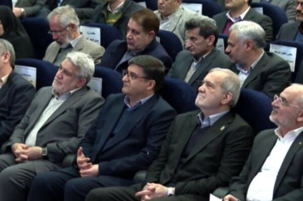  رئیس جمهور وارد بام ایران شد