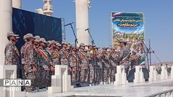 نخستین جشنواره موسیقی نظامی «ترنم مقاومت» در ملایر