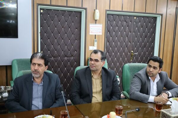دیدار مدیرکل آموزش و پرورش استان یزد با فرمانده سپاه الغدیر 