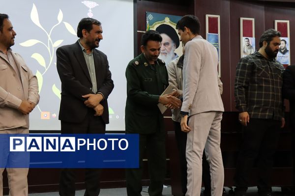 برگزاری اولین یادواره شهدای هنرمند در پاکدشت 