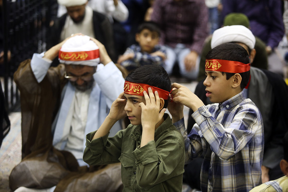 اجتماع بزرگ «فداییان ولایت، مدافعان وطن» در قم