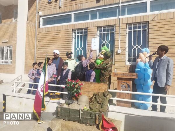 فرزندان شهدا با همراهی ارتش راهی مدرسه شدند